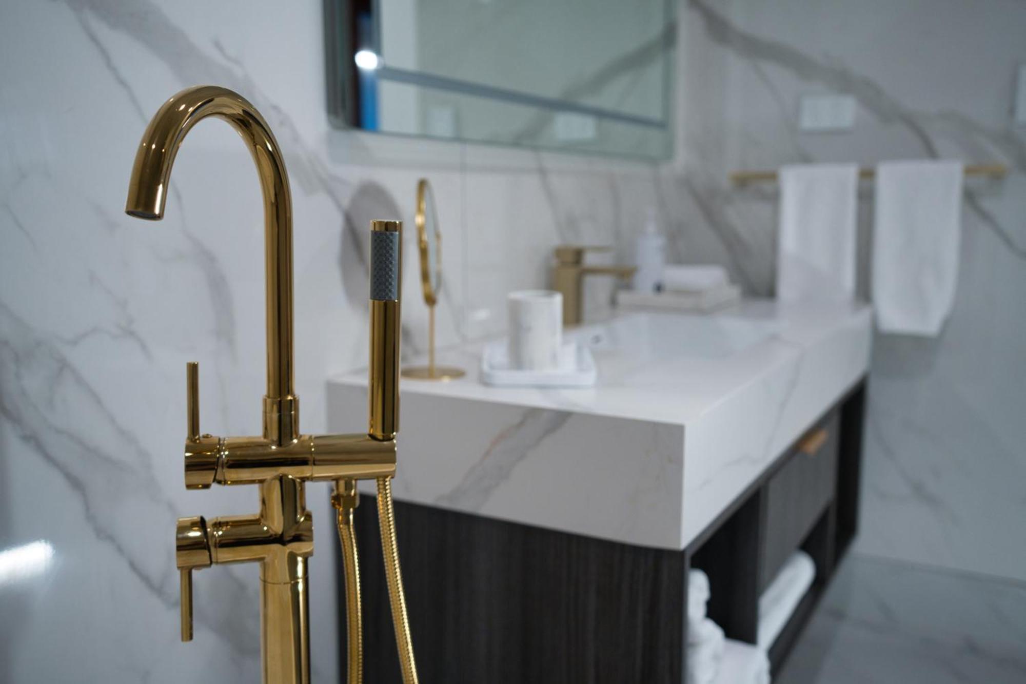 Soho Hotel Оукланд Екстериор снимка